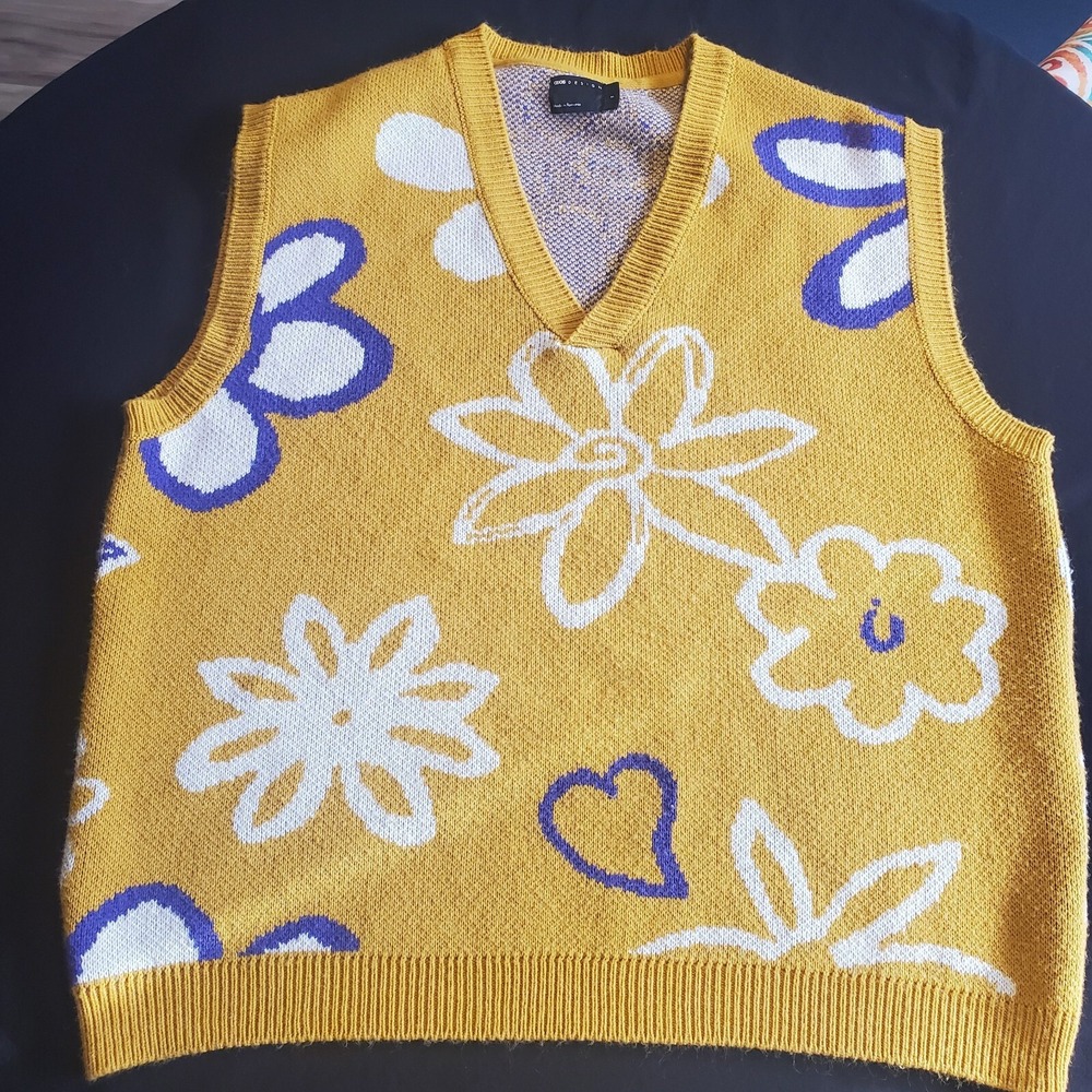 ASOS DESIGN Knit Yellow V-Neck Sweater Vest Men's Oversized Sz S‎ Floral Retro